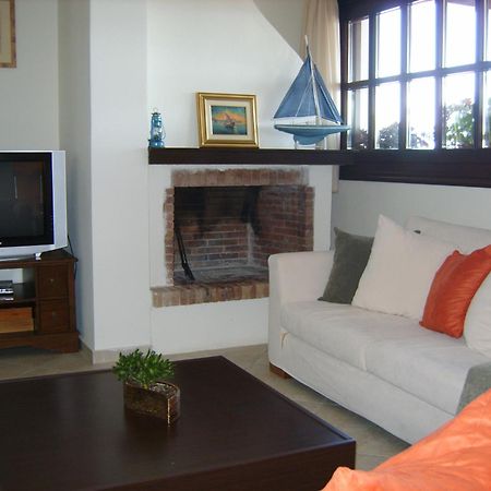 Yalis Hotel Votsi  Екстериор снимка