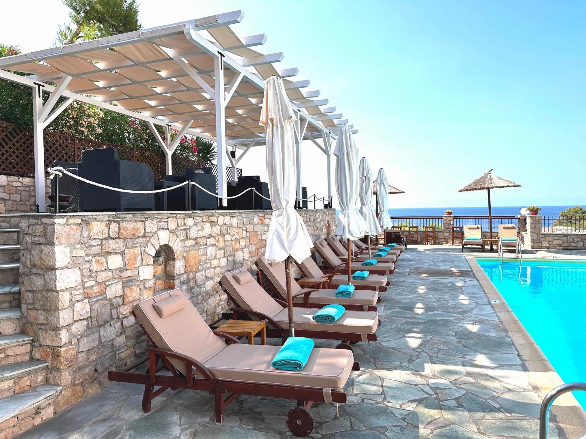 Yalis Hotel Votsi  Екстериор снимка
