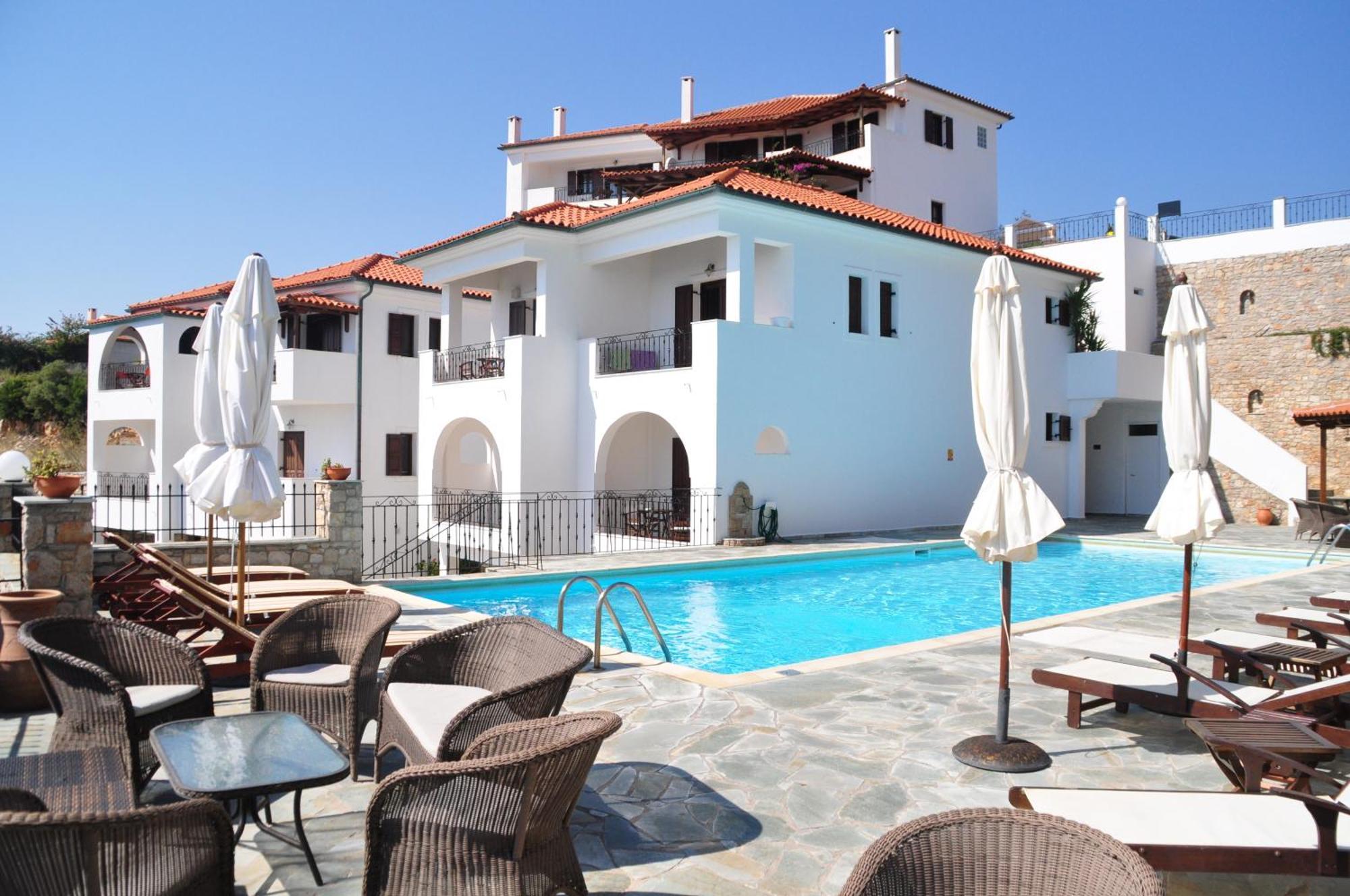 Yalis Hotel Votsi  Екстериор снимка