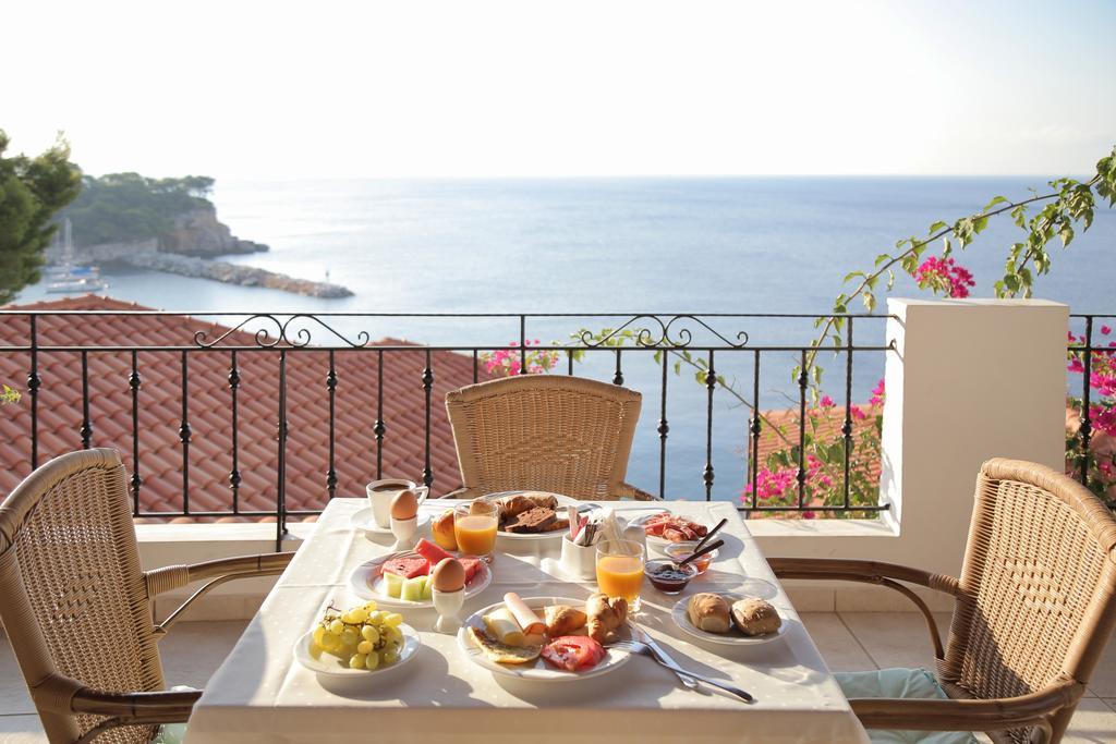 Yalis Hotel Votsi  Екстериор снимка
